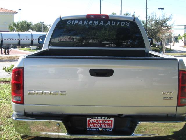 Dodge Ram Pickup 2003 photo 2