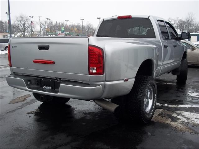 Dodge Ram Pickup 2003 photo 3