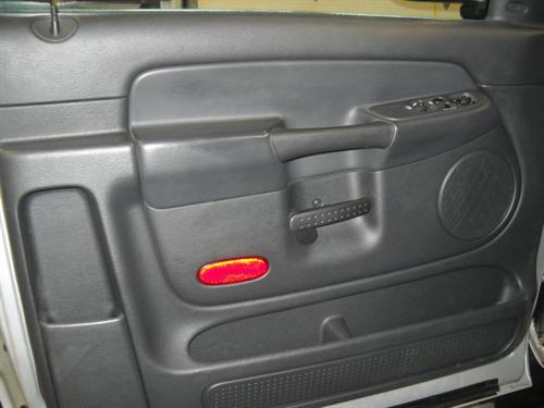 Dodge Ram Pickup 2003 photo 1