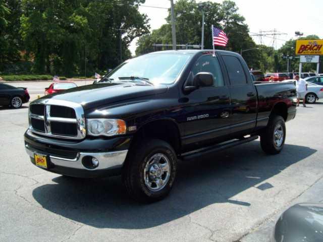 Dodge Ram Pickup 2003 photo 1