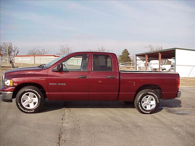 Dodge Ram Pickup 4dr Sdn 3.2L Type S Pickup