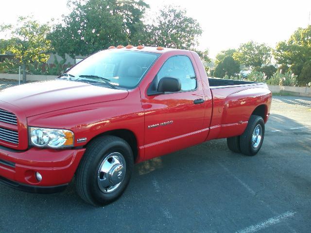 Dodge Ram Pickup 2003 photo 1