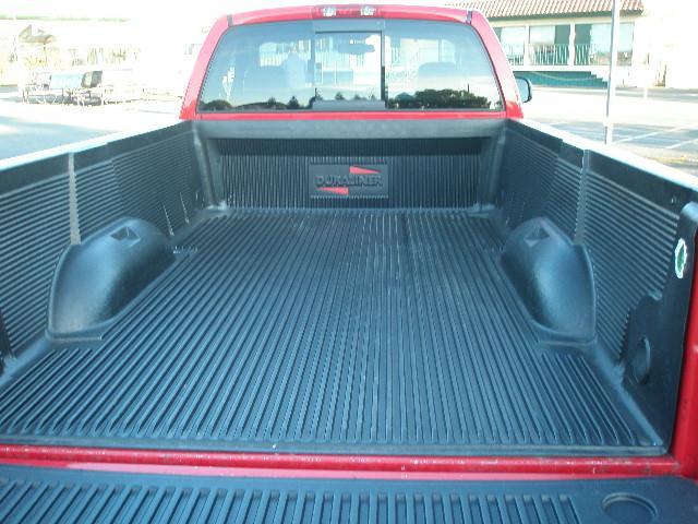 Dodge Ram Pickup 2003 photo 4