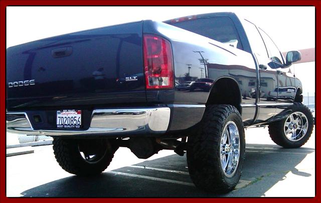 Dodge Ram Pickup 2003 photo 2