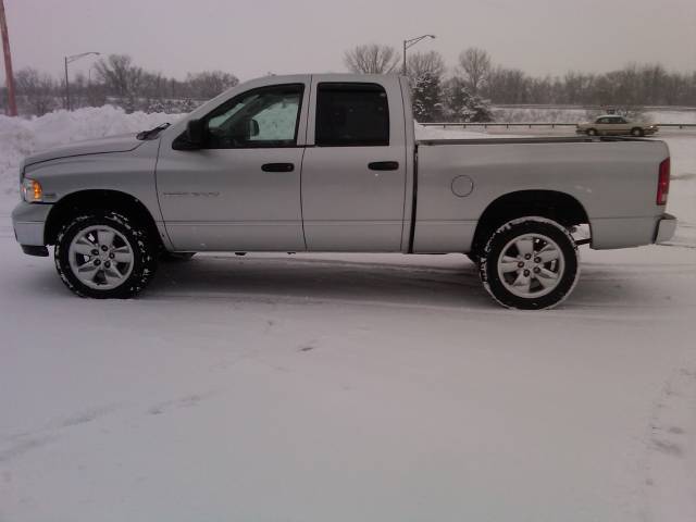 Dodge Ram Pickup 2003 photo 1