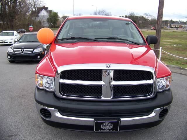 Dodge Ram Pickup 2003 photo 1