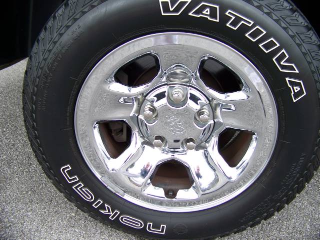 Dodge Ram Pickup 2003 photo 2