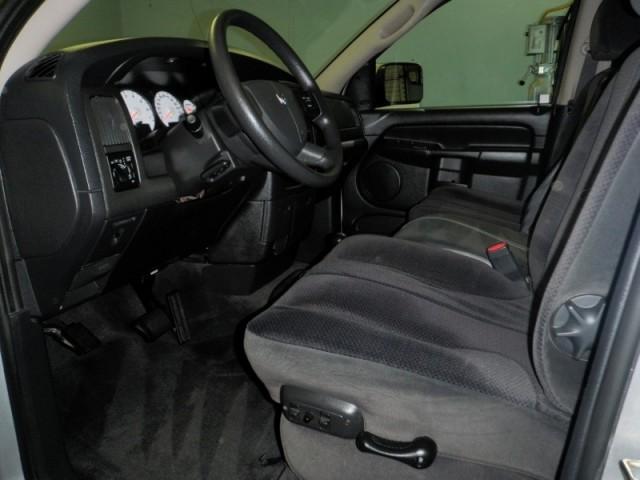 Dodge Ram Pickup 2004 photo 3