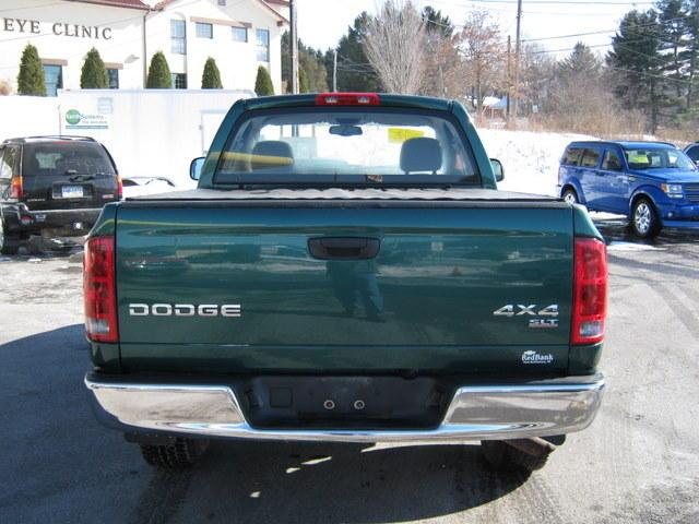 Dodge Ram Pickup 2004 photo 2