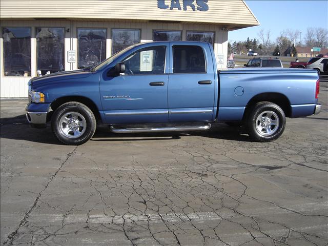 Dodge Ram Pickup 2004 photo 2
