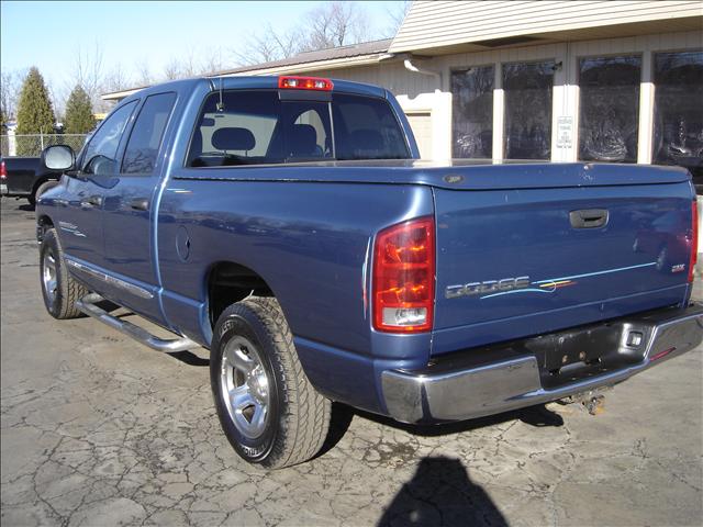Dodge Ram Pickup 2004 photo 3