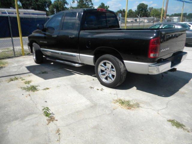 Dodge Ram Pickup 2004 photo 1