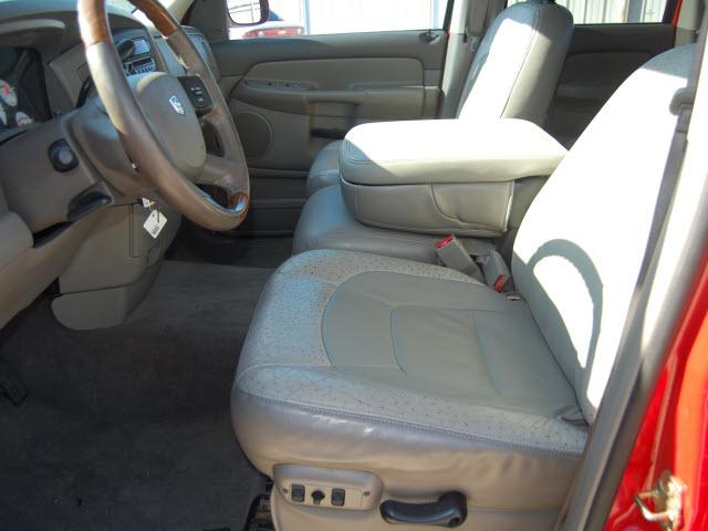 Dodge Ram Pickup 2004 photo 3