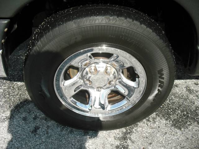 Dodge Ram Pickup 2004 photo 3