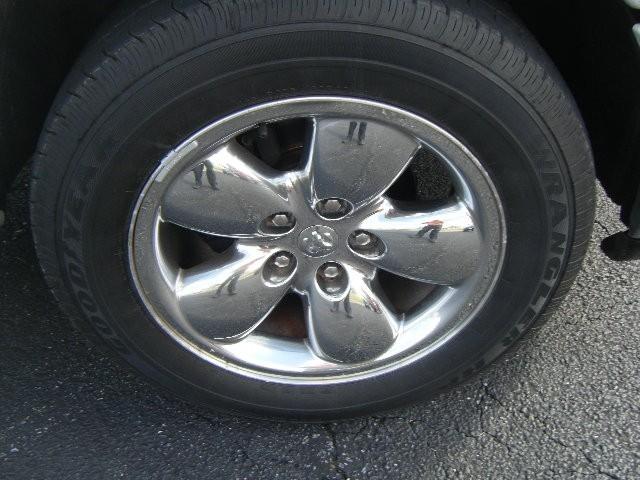 Dodge Ram Pickup 2004 photo 1