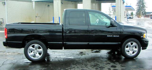 Dodge Ram Pickup 2004 photo 5