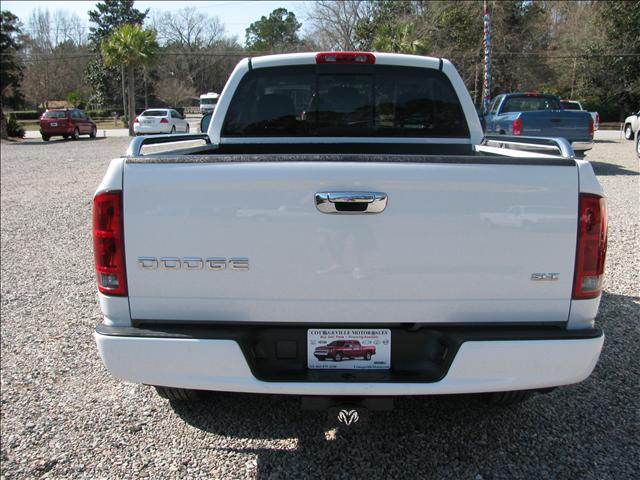 Dodge Ram Pickup 2004 photo 3
