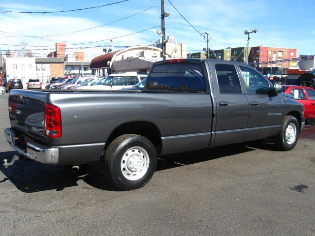 Dodge Ram Pickup 2004 photo 2