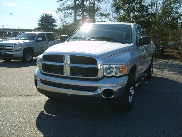 Dodge Ram Pickup 2004 photo 1