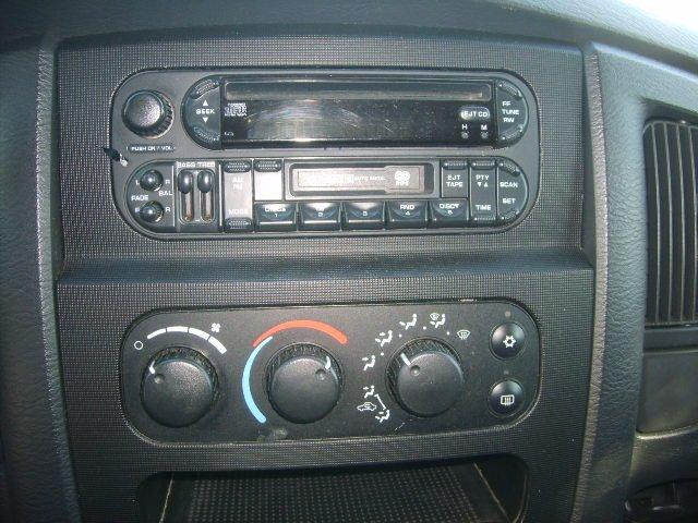 Dodge Ram Pickup 2004 photo 5