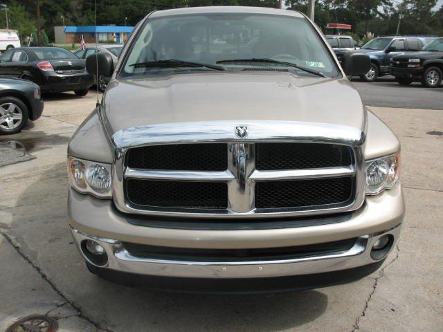 Dodge Ram Pickup 2004 photo 1