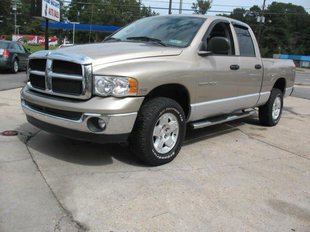 Dodge Ram Pickup 2004 photo 2