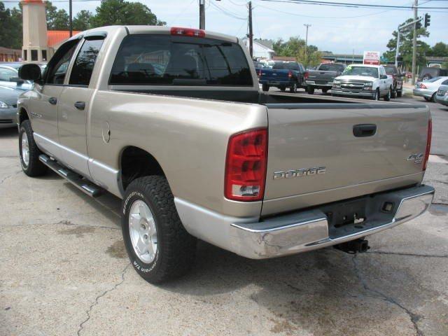 Dodge Ram Pickup 2004 photo 4