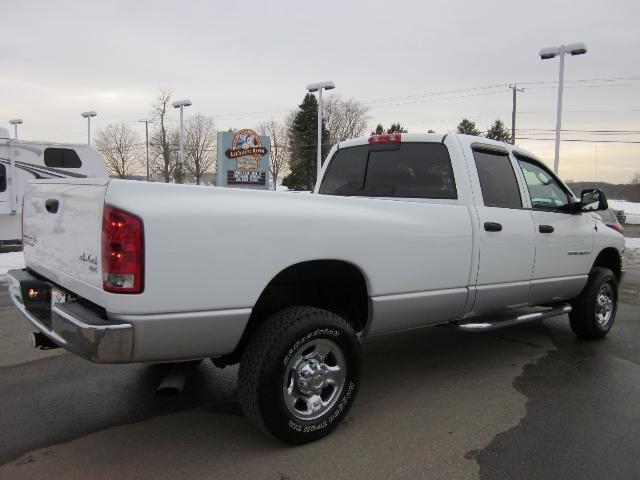 Dodge Ram Pickup 2004 photo 3