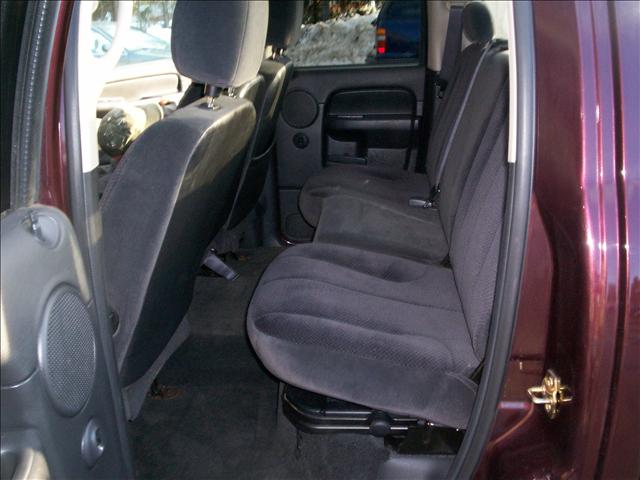 Dodge Ram Pickup 2005 photo 1