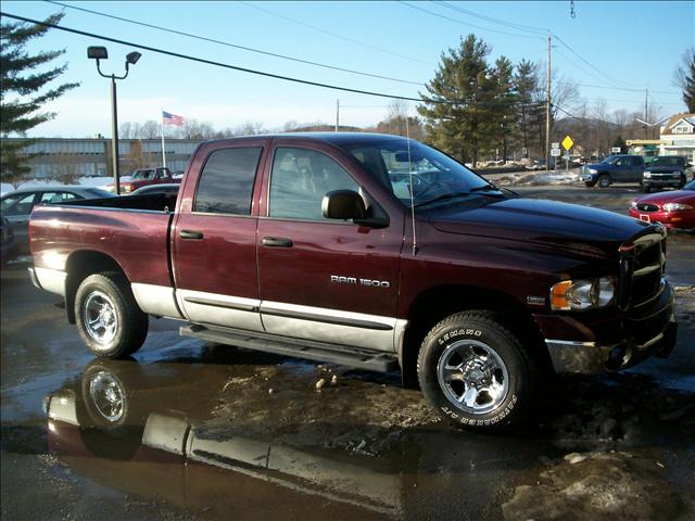 Dodge Ram Pickup 2005 photo 3