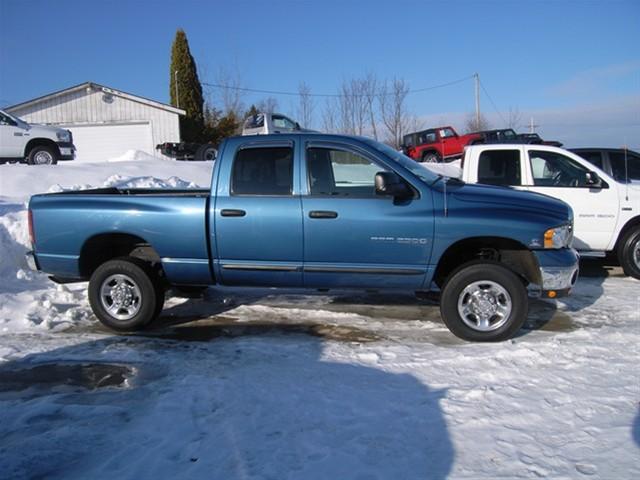 Dodge Ram Pickup 2005 photo 1