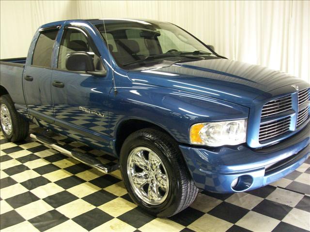 Dodge Ram Pickup 2005 photo 3