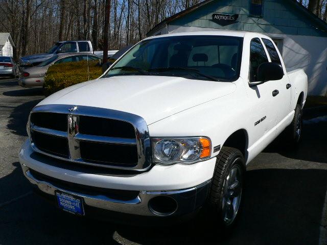 Dodge Ram Pickup 2005 photo 1