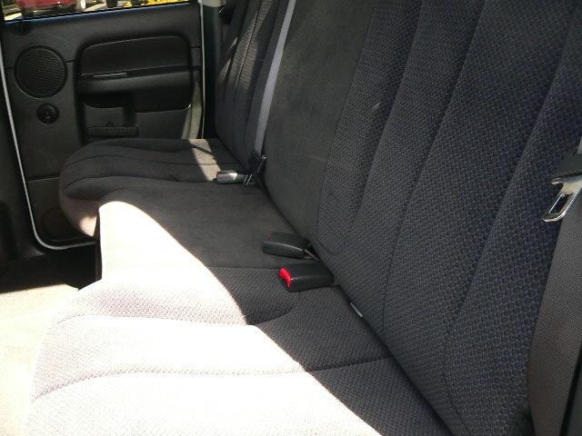 Dodge Ram Pickup 2005 photo 3