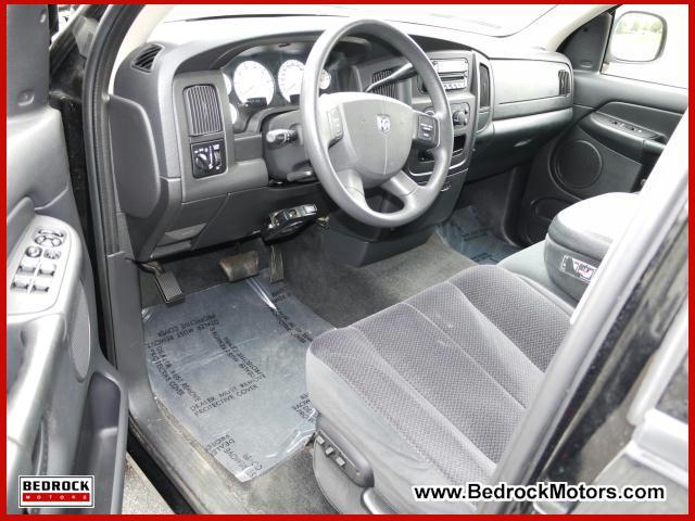 Dodge Ram Pickup 2005 photo 5