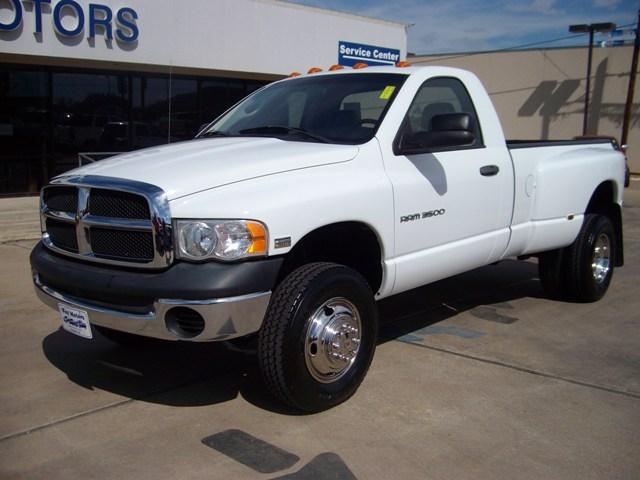 Dodge Ram Pickup 2005 photo 1