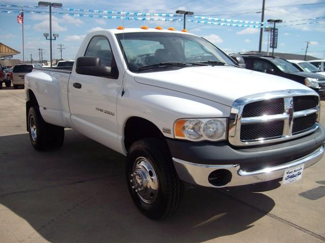 Dodge Ram Pickup 2005 photo 3
