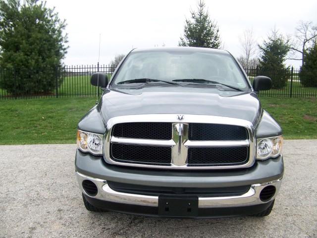 Dodge Ram Pickup 2005 photo 1
