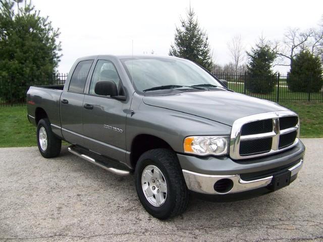 Dodge Ram Pickup 2005 photo 4