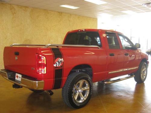 Dodge Ram Pickup 2005 photo 4