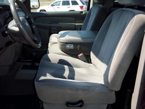 Dodge Ram Pickup 2005 photo 5