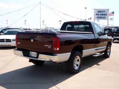 Dodge Ram Pickup 2005 photo 1