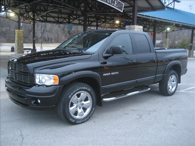 Dodge Ram Pickup 2005 photo 5
