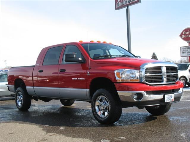 Dodge Ram Pickup 2006 photo 2