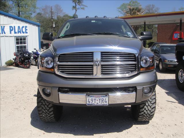 Dodge Ram Pickup 2006 photo 3