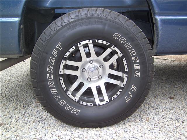 Dodge Ram Pickup 2006 photo 3