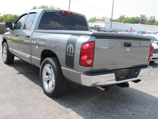 Dodge Ram Pickup 2007 photo 2