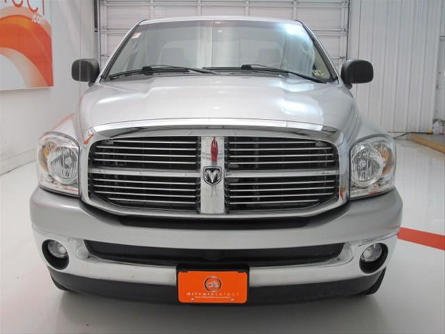 Dodge Ram Pickup 2008 photo 3