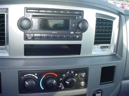 Dodge Ram Pickup 2008 photo 2