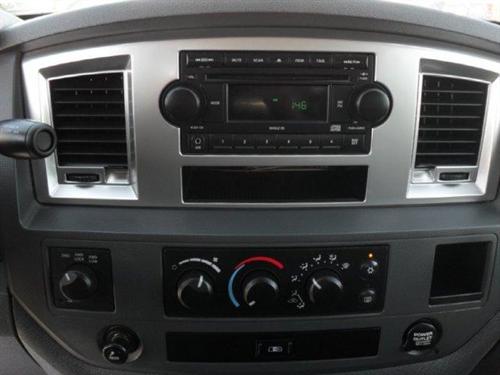 Dodge Ram Pickup 2008 photo 3